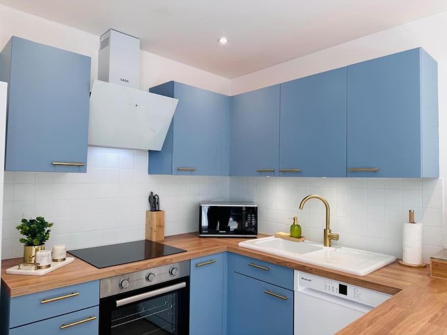 Appartement Au Coeur De Granville Esterno foto